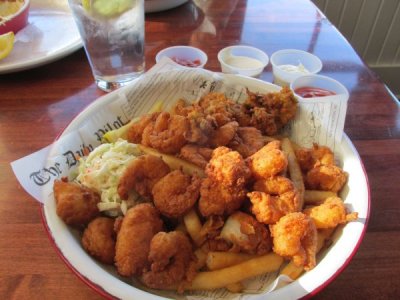 241212 007 seafood platter 001.jpg